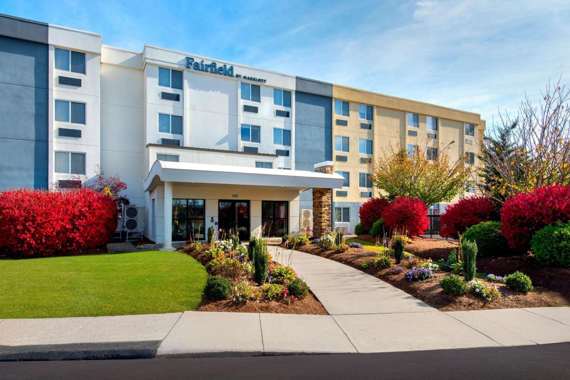 Fairfield By Marriott Inn & Suites Wallingford New Haven Exterior photo